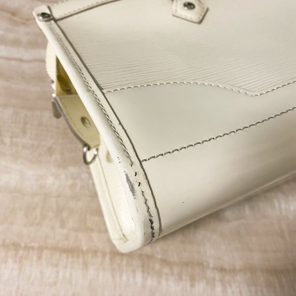 Louis Vuitton Epi Leather Madeleine Pm Ivory Beige - Picture 9 of 16